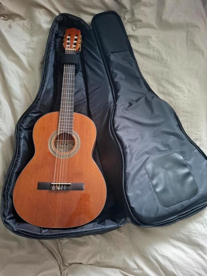 3/4 beginners gitaar (salvador cortez ),zo goed als nieuw, Muziek en Instrumenten, Snaarinstrumenten | Gitaren | Akoestisch, Zo goed als nieuw