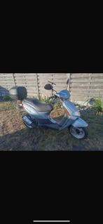 Scooter derbi 50cc b klas 2 takt, Fietsen en Brommers, Ophalen of Verzenden, Zo goed als nieuw, Tweetakt, Overige merken