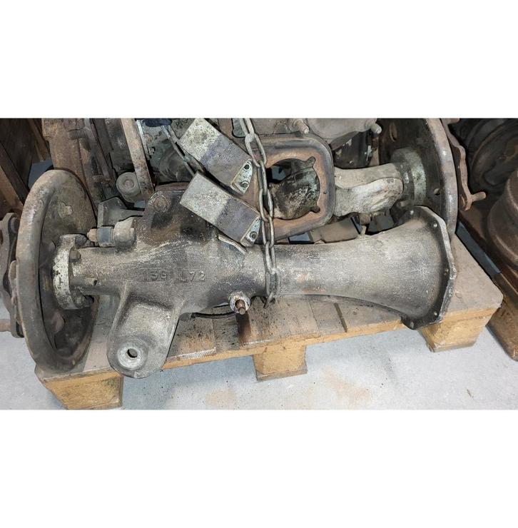 Achteras Transmissieassen en nog paar Onderdelen Peugeot 404, Auto-onderdelen, Motor en Toebehoren, Peugeot, Gebruikt, Ophalen