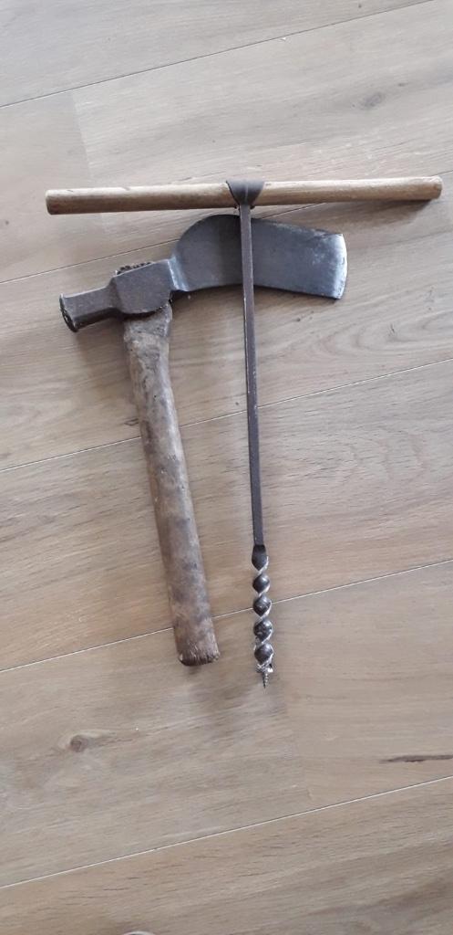 Antieke zaag, bijl en boor, Antiek en Kunst, Antiek | Gereedschap en Instrumenten, Ophalen