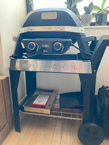 Electrische bbq merk Weber Pulse 2000 beschikbaar voor biedingen