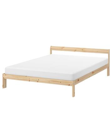 Massief grenen bed Ikea met lattenbodem 140x200 beschikbaar voor biedingen