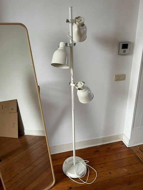 Lampe HEKTAR (Ikea) - Excellent état, Huis en Inrichting, Lampen | Vloerlampen, Zo goed als nieuw, 150 tot 200 cm, Metaal, Ophalen