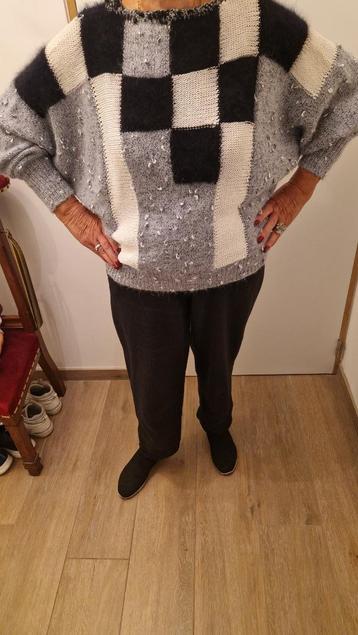 pullover beschikbaar voor biedingen