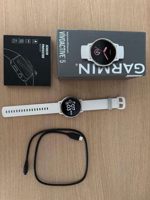Montre Garmin Vivoactive 5 achetee le 08/07/2025, Handtassen en Accessoires, Sporthorloges, Zo goed als nieuw, Wit, Conditie, Ophalen