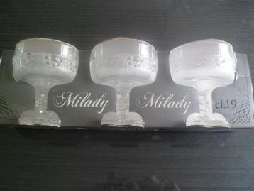 Champagneglazen Milady 190ml/19cL nieuw 3 Stuks beschikbaar voor biedingen