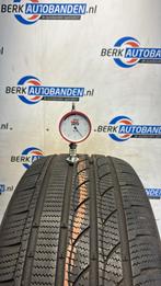 2x Tracmax Ice-Plus S210 235/45 R18 98V XL 235/45/18 2354518, Auto-onderdelen, Banden en Velgen, 18 inch, Gebruikt, -, -