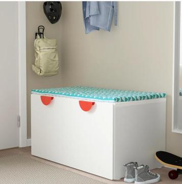 Speelgoedkist en zitbankje IKEA (nieuw!) beschikbaar voor biedingen