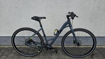 Raymon urbanray1.0 hybridefiets beschikbaar voor biedingen