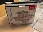 Set 2 inox Kookpanen (28 et 24 cm)  met dekse nieuw, Inox, Nieuw, Pannenset, Ophalen of Verzenden