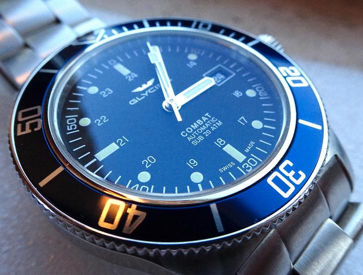 Glycine Combat Sub Automatic 42, Handtassen en Accessoires, Horloges | Heren, Zo goed als nieuw, Polshorloge, Overige merken, Staal