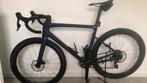 SPECIALIZED - TARMAC SL8 - Sram AXS 12sp, Sport en Fitness, Wielrennen, Ophalen, Zo goed als nieuw