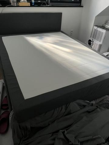 Matras 160 x 200 beschikbaar voor biedingen
