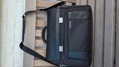 Valise pour PC jusque 17 pouces. RONCATO, Computers en Software, Laptoptassen, Nieuw, Ophalen of Verzenden