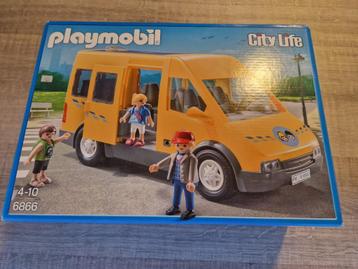 Playmobil City Life Schoolbus 6866 beschikbaar voor biedingen