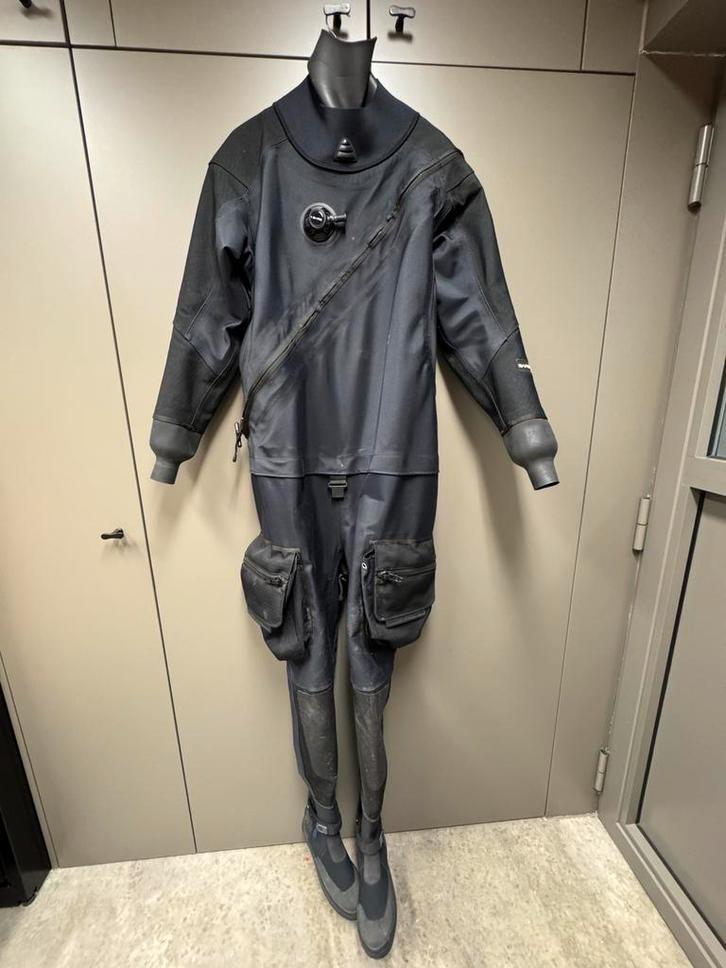 Bare Expedition HDC TECH DRY M/L, Watersport en Boten, Duiken, Gebruikt, Duikpak, Ophalen