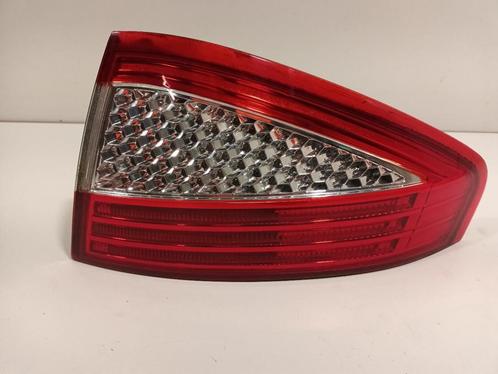 ACHTERLICHT RECHTS BUITEN Ford Mondeo IV (11379), Auto-onderdelen, Verlichting, Ford, Gebruikt