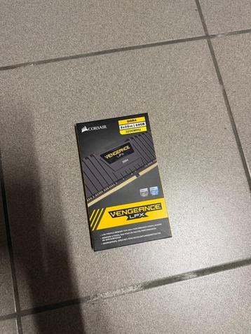 Corsair 64 GB DDR4-3200 Kit werkgeheugen beschikbaar voor biedingen