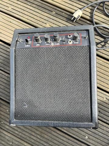 Polytone BRUTE I or III gitaarversterker beschikbaar voor biedingen