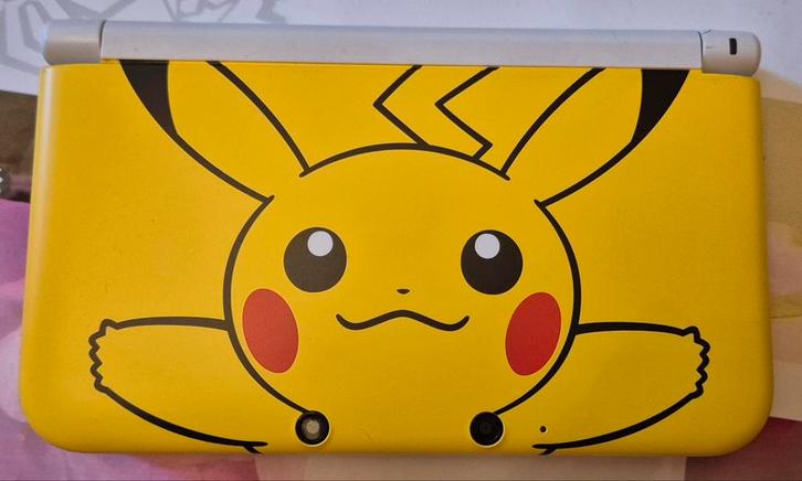 3DS XL Pikachu Edition, Games en Spelcomputers, Spelcomputers | Nintendo 2DS en 3DS, 3DS, Geel, Ophalen of Verzenden
