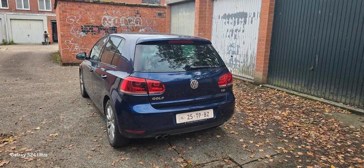 Donkerblauwe volkswagen golf 6, Auto's, Volkswagen, Particulier, Golf, Benzine, Ophalen