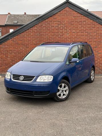 Volkswagen Touran 7-places essence 1.6 FSI  beschikbaar voor biedingen