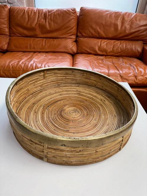 Plateau rond vintage en rotin et Laiton, Huis en Inrichting, Woonaccessoires | Dienbladen, Rond, Ophalen of Verzenden