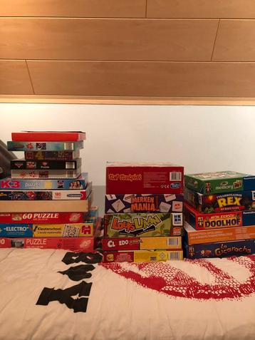 Gezelschap spelen beschikbaar voor biedingen