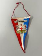 Wimpel vaandel Madame Tussauds wassenbeeldenmuseum London, Diversen, Vlaggen en Wimpels, Ophalen of Verzenden, Zo goed als nieuw
