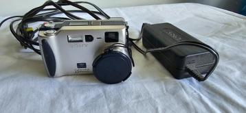 Sony DSC-S70 Cyber-shot 3.2MP Digital Camera with 3x Optical beschikbaar voor biedingen