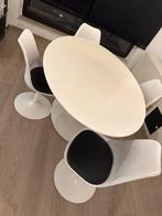 Ovale tafel wit met design stoelen wit zwart Tenzo, Huis en Inrichting, Ophalen, Gebruikt, Design Scandinavisch, 4 tot 6 stoelen