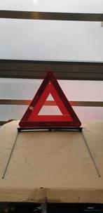 Triangle de pr signalisation Mercedes Classe E W211 21179001, Mercedes-Benz AG, Mercedes-Benz, Utilisé, Mercedesstrasse 120
70372  Stuttgart, DE