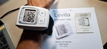 Bloeddrukmeter beschikbaar voor biedingen