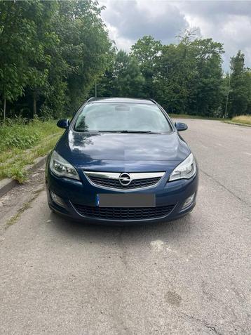 Opel Astra 1.7 DTCI breaks prêt à immatriculer beschikbaar voor biedingen