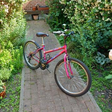 Vélo enfant MBK 24 pouces beschikbaar voor biedingen