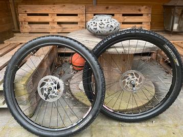 Roues VTT 26 pouces en très bon état