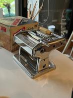 Vintage pastamachine, Huis en Inrichting, Keuken | Keukenbenodigdheden, Ophalen, Zo goed als nieuw