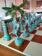 Zeer mooi schaakspel met Griekse schaakstukken in brons ., Huis en Inrichting, Ophalen