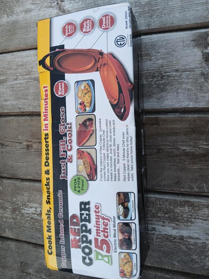 Red Copper omelet pan, Maison & Meubles, Cuisine | Casseroles & Poêles, Enlèvement ou Envoi