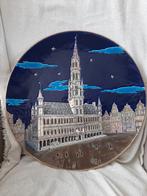 Émaux de Longwy- Grand Place de Bruxelles la nuit 47 cm, Antiquités & Art, Enlèvement ou Envoi