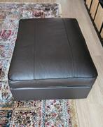 A vendre repose-pieds (pouf) en cuir, KIVIK - IKEA, Nieuw, Leer, 75 tot 100 cm, Rechthoekig