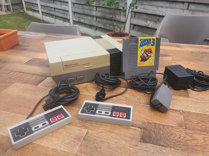 Nintendo nes + supermario 3, Games en Spelcomputers, Spelcomputers | Nintendo NES, Ophalen