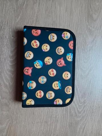 Trousse emoji  beschikbaar voor biedingen