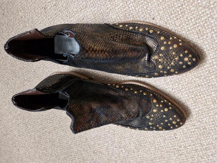 Gouden enkellaarsjes, Astrid Black Label, maat 39, Kleding | Dames, Schoenen, Zo goed als nieuw, Ophalen