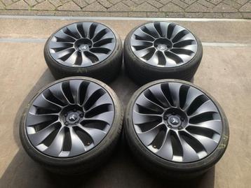 TESLA MODEL 3 Y INDUCTION VELGEN + BANDEN 235 35 R20 + TPMS beschikbaar voor biedingen