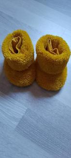 Mooie pantoffels woody 12/24 maand, Kinderen en Baby's, Babykleding | Schoentjes en Sokjes, Slofjes, Jongetje of Meisje, Ophalen of Verzenden