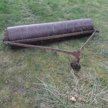 Landbouwwals beschikbaar voor biedingen