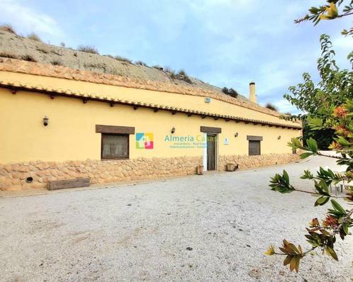 Espagne, Andalousie. Maison troglodyte avec 4 Ch et piscine, Immo, Étranger, Espagne, Maison d'habitation, Village