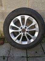 4 Jantes 17 pouces Mercedes + pneus hiver 215/60 R17 contine, Auto-onderdelen, Banden en Velgen, Ophalen, 17 inch, Winterbanden