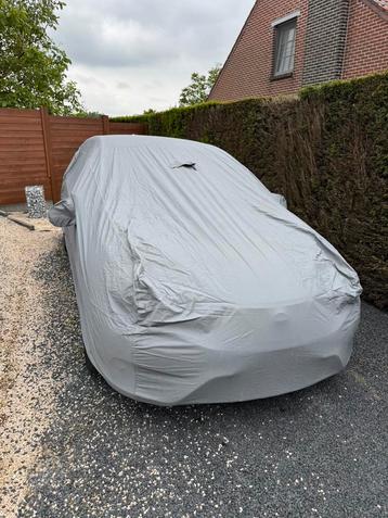 Autohoes voor buiten (Norauto) beschikbaar voor biedingen